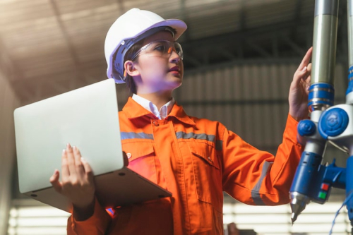 Durable Skills Are Key to Thriving in an AI-Driven Economy