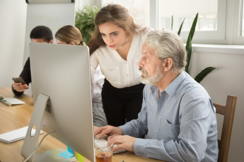 How Multigenerational Teams Tackle Tech Adoption