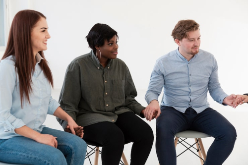 Group Coaching vs 1-on-1 Coaching: What to Consider