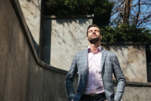 What Makes Executive Presence Feel Natural? | Expert Tips