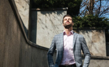 What Makes Executive Presence Feel Natural? | Expert Tips